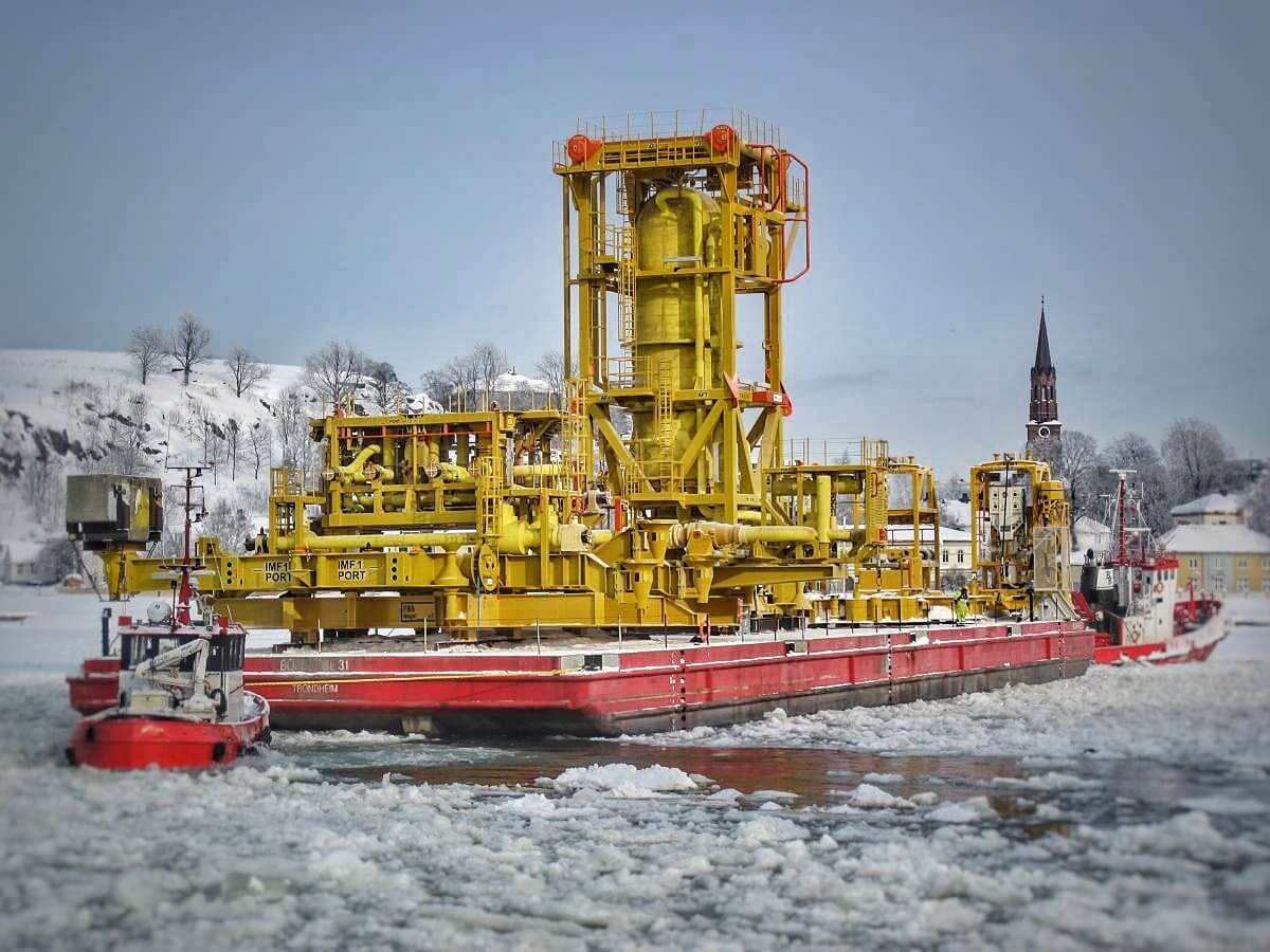 Subsea separator